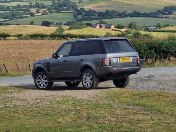 Win a Range Rover L322 Vogue SE + £1,000 - Image 10
