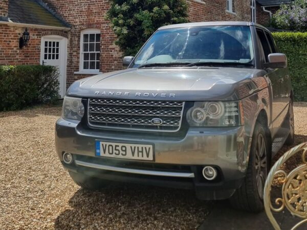 Win a Range Rover L322 Vogue SE + £1,000 - Image 12