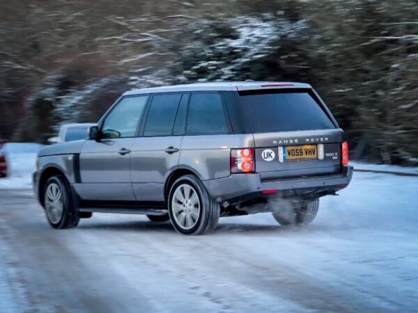 Win a Range Rover L322 Vogue SE + £1,000 - Image 13