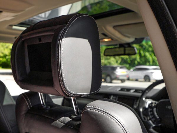 Win a Range Rover L322 Vogue SE + £1,000 - Image 3